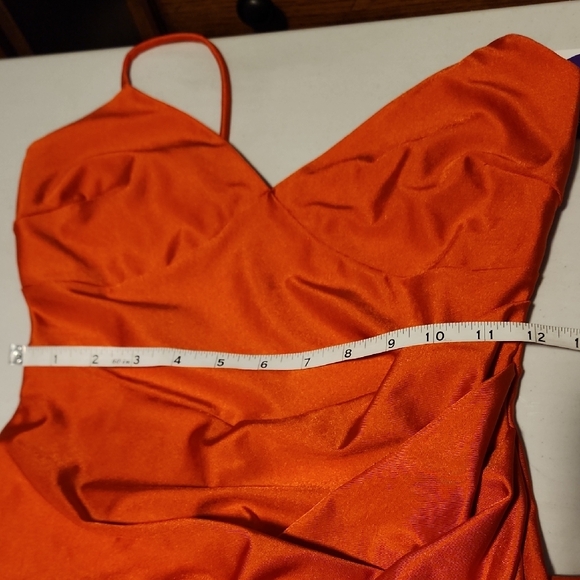 Windsor NWT Dress With Slit - Picture 6 of 6